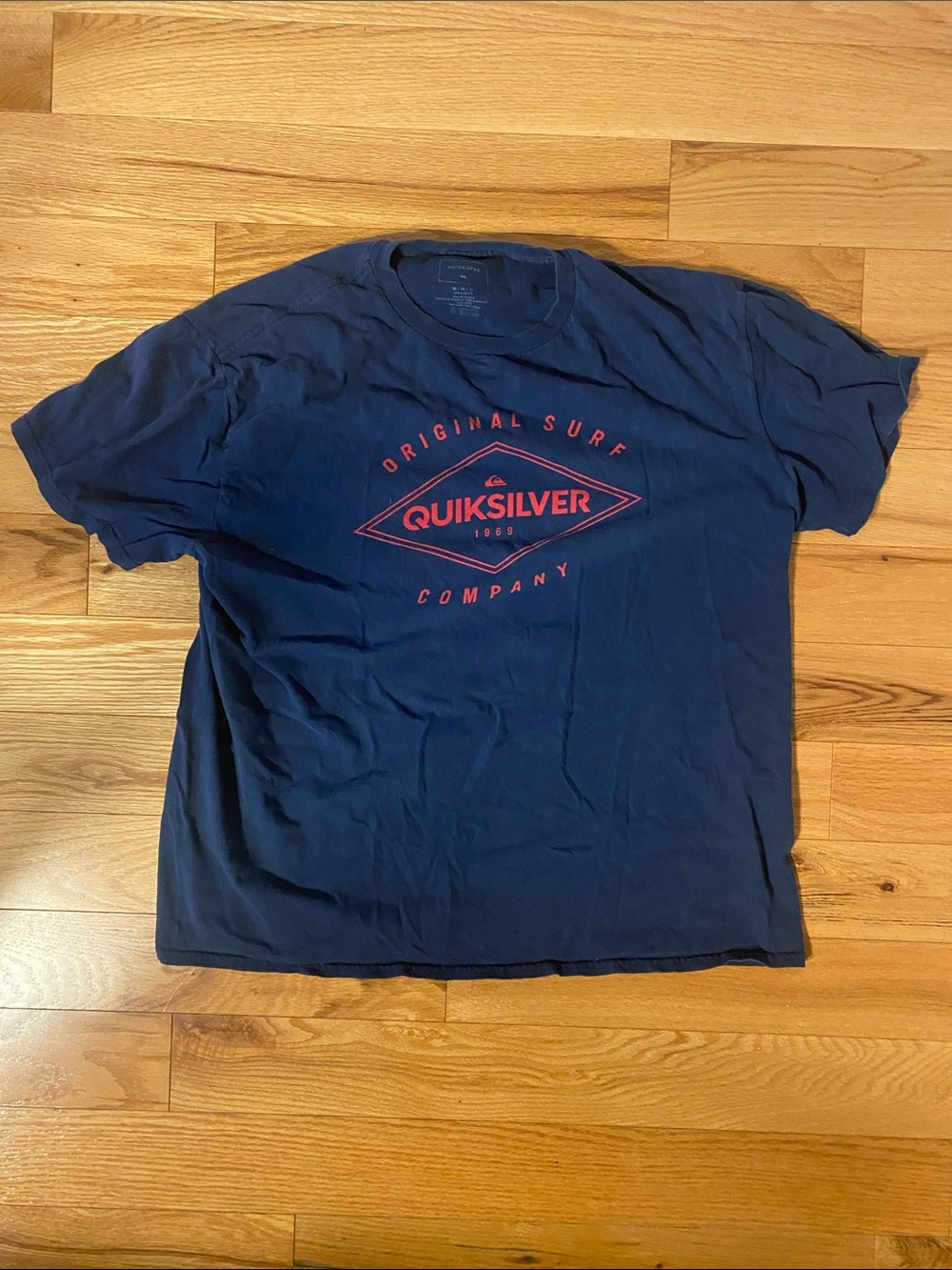 Quiksilver Navy Short-Sleeve Tee with Red Logo size medium